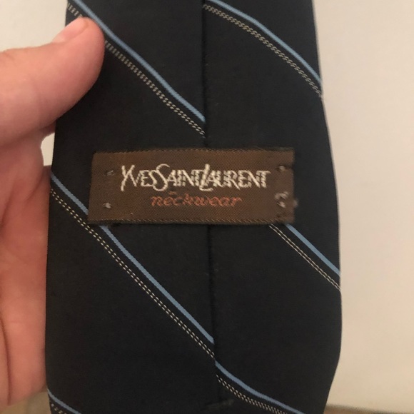 Tie - Picture 2 of 3